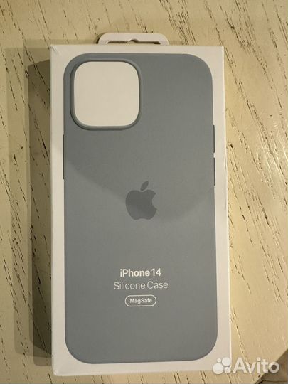 Оригинальный чехол на iPhone 14