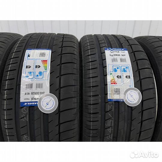 Triangle TH201 265/35 R22