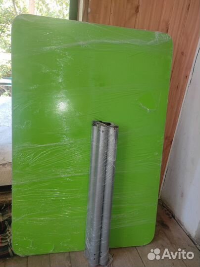 Кухонный стол