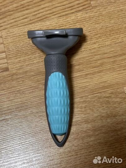 Чесалка для шерсти собак