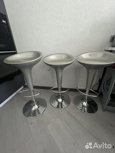Стул барный 3 штуки