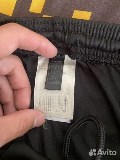 Футбольные шорты adidas чёрные
