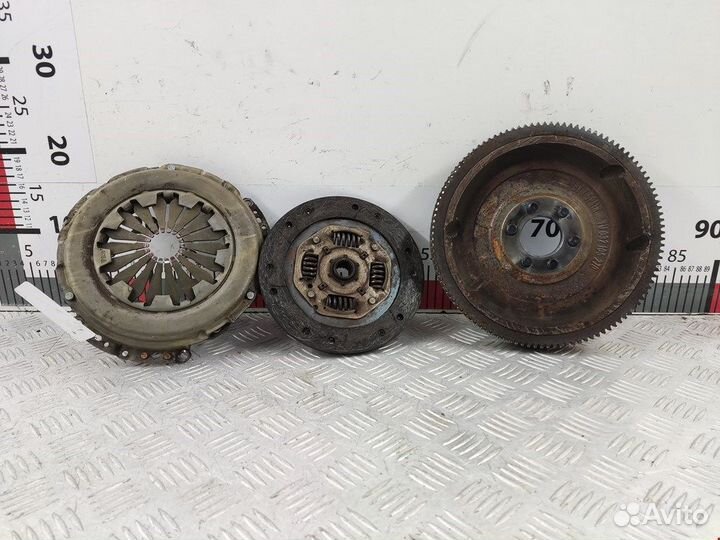 Маховик (демпфер сцепления) для Volkswagen Polo 3