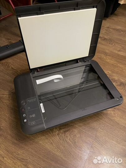 Принтер сканер на запчасти HP Deskjet 2050