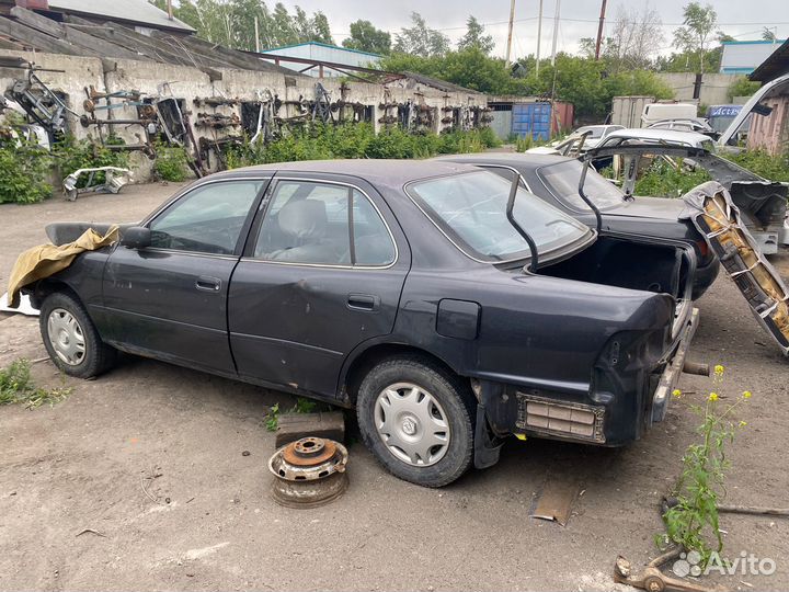 Toyota Vista SV-32 по запчастям