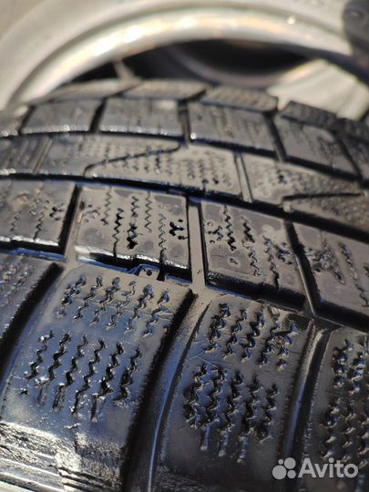 Hankook Winter I'Cept IZ W606 205/55 R16