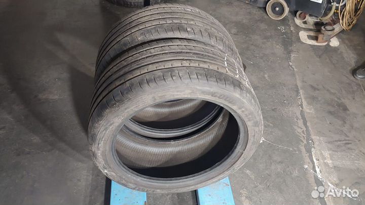 Goodyear Eagle F1 Asymmetric 3 SUV 255/40 R18 99Y