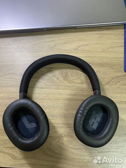 Наушники JBL Live 660 NC