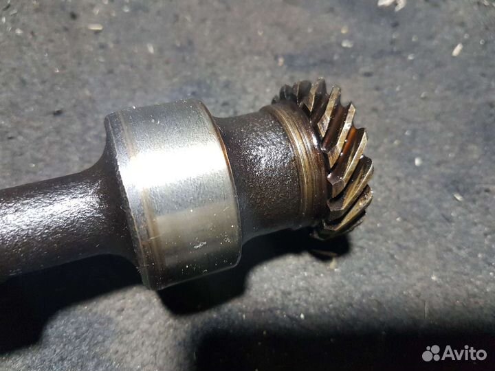 Привод насоса Volkswagen passat b3 1.6 1F