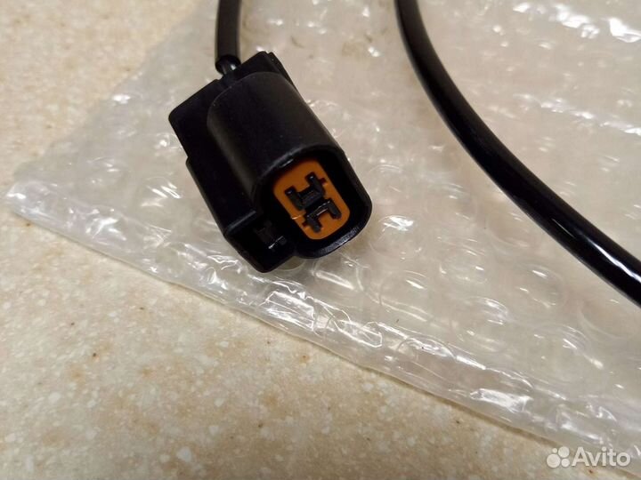 Датчик ABS задний левый/правый Mitsubishi Grandis