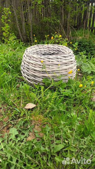 Корзина из ротанга