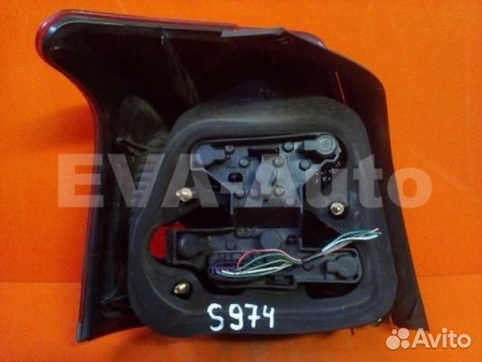 Фонарь задний правый Toyota Avensis 2 2002-2010