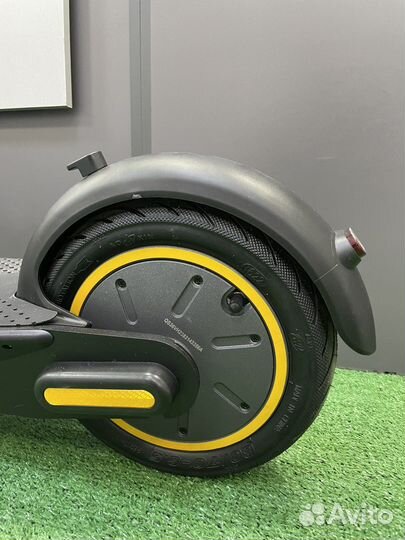 Электросамокат ninebot KickScooter