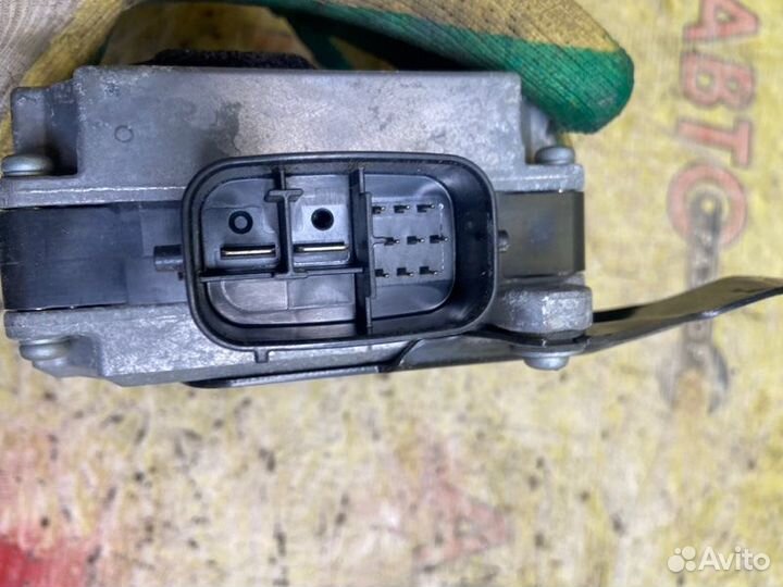 Блок управления рулевой рейкой Toyota Mark X X120