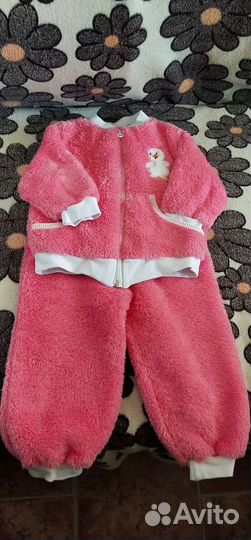 Новые костюмы для девочки 86-92