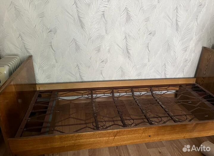 Кровать односпальная бу