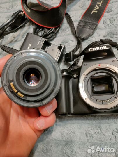 Зеркальный фотоаппарат canon