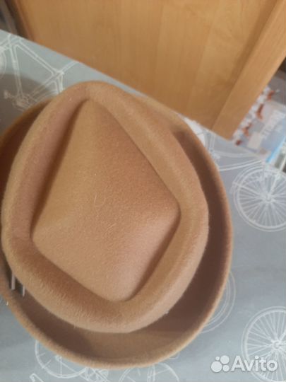 Шляпы. Цена за две