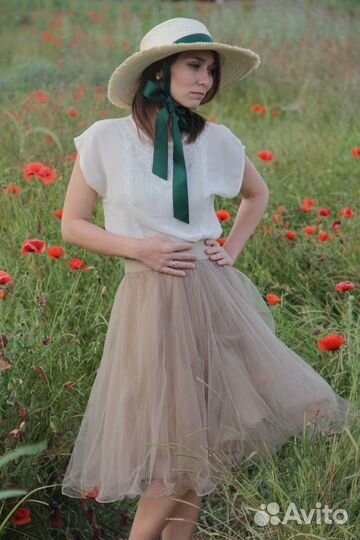 Шляпа соломенная с лентой летняя