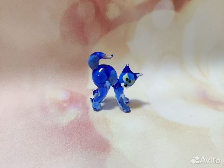 Стеклянная фигурка мини синий кот