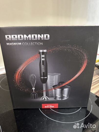 Новый погружной блендер Redmond RHB-2995