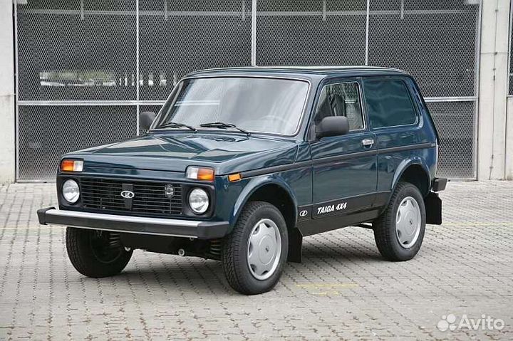 Поворотный кулак левый Нива 21213 24 шлица