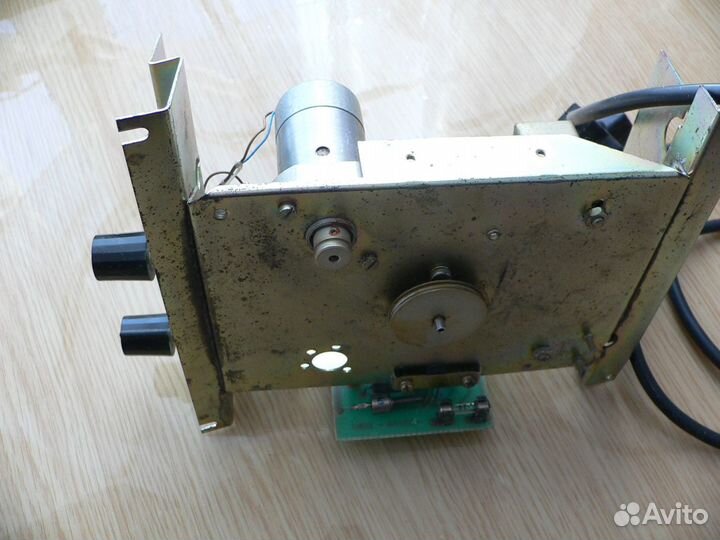 Электропривод с регулятором