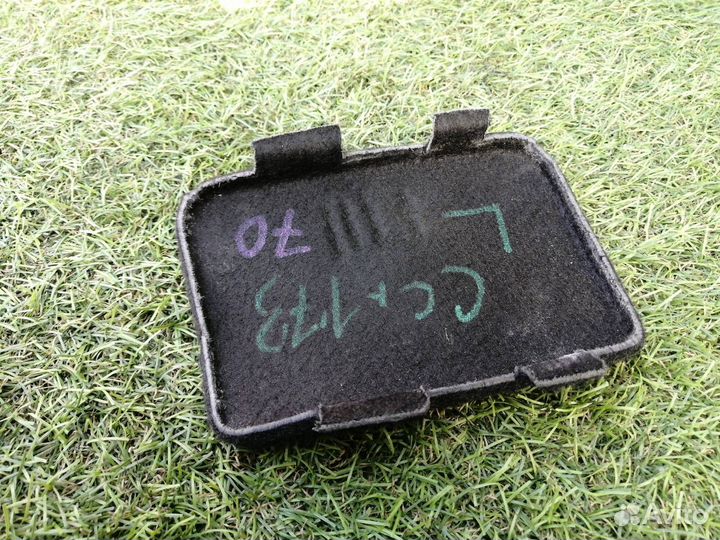 Обшивка крышки багажника левая Volkswagen Passat