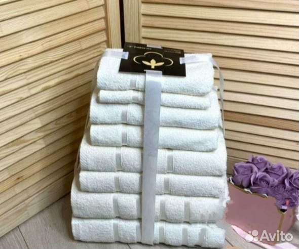Комплект из восьми полотенец