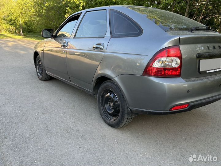 LADA Priora 1.6 МТ, 2010, 200 000 км