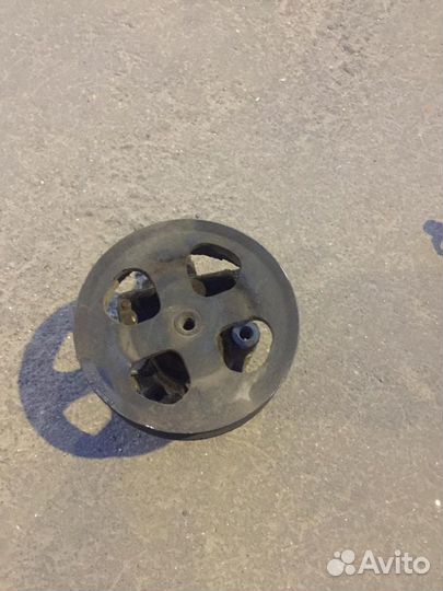 Насос гур Toyota Land Cruiser, 200 Series