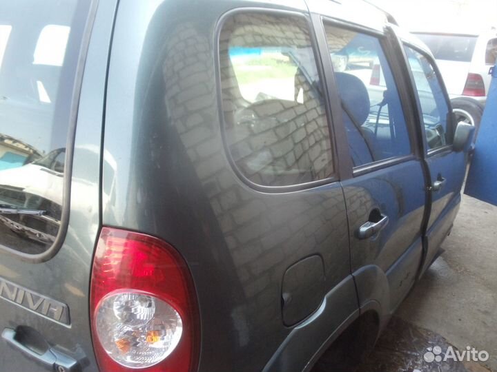 Нива шевроле бертоне кузов части,куски