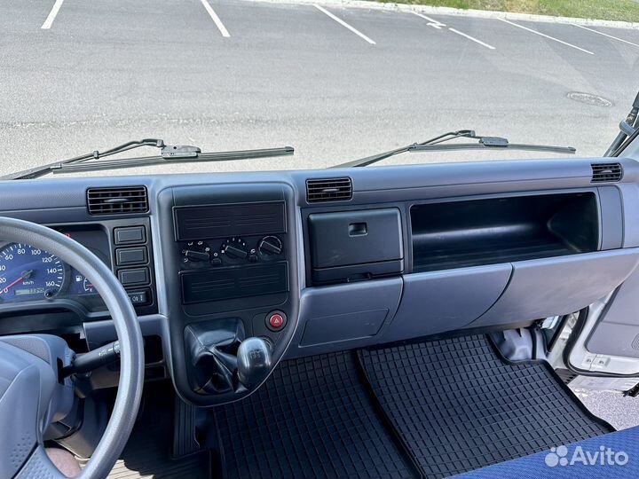 Mitsubishi Fuso Canter с КМУ, 2012