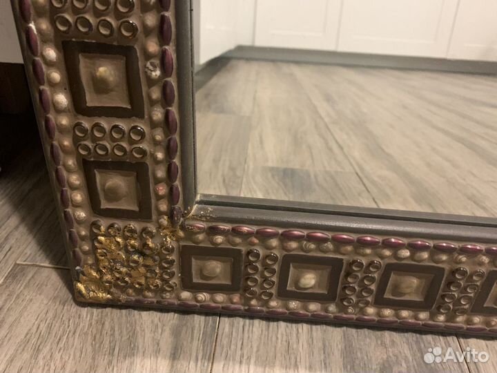 Зеркало в деревянной раме 62 * 51 см