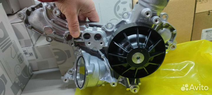 Водяная помпа Mercedes W222 W166 W212 W221 C292