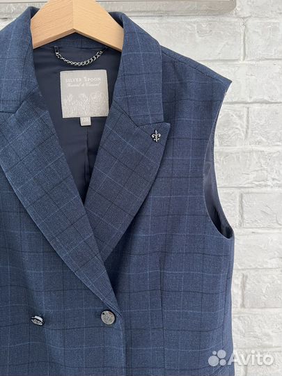 Пиджак без рукавов.(жилет) Р 134-140 Silver Spoon