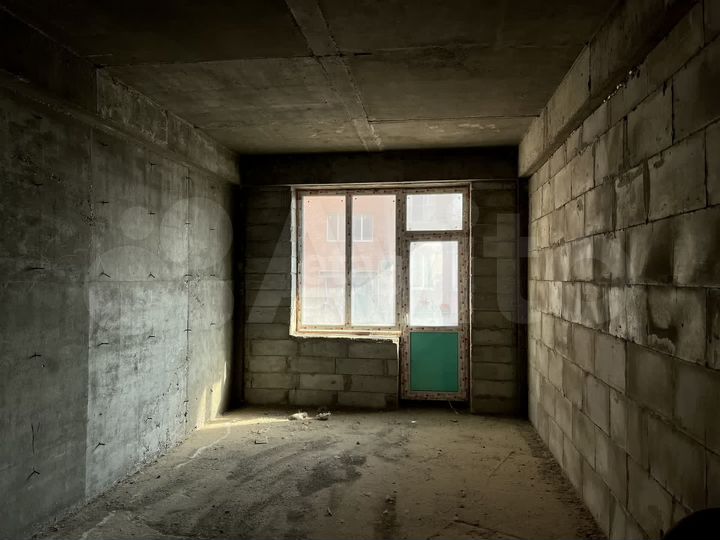 3-к. квартира, 98 м², 1/10 эт.