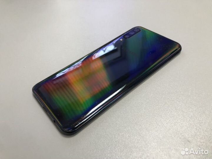 Samsung Galaxy A50, 4/64 ГБ