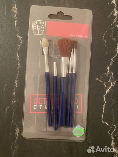 Кисти для макияжа