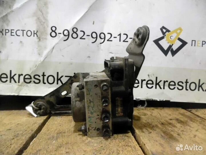 Блок ABS Megane 2 (03-09) /Scenic (03-09) б\у