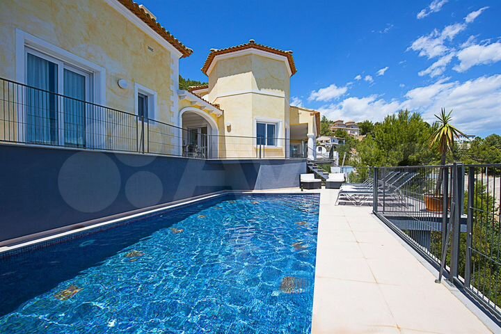 Дом 448 м² (Испания)