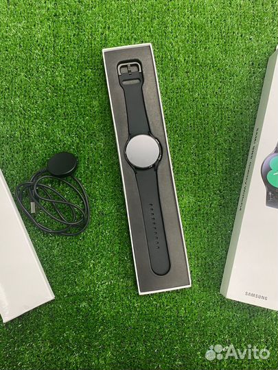 Смарт-часы Samsung Galaxy Watch 4, 40мм