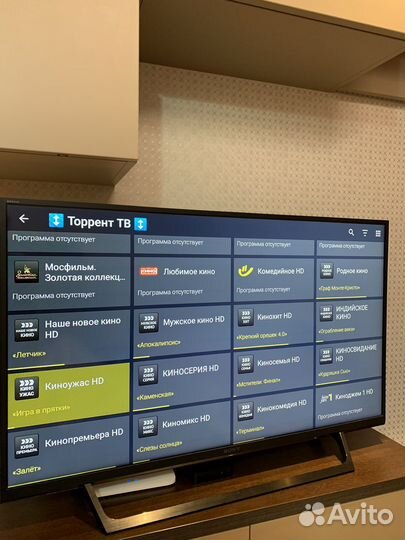 Android tv приставка 4K 3800 каналов бесплатно