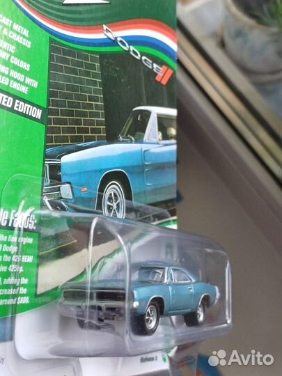 Johnny Lightning 1969 Dodge Charger R/T