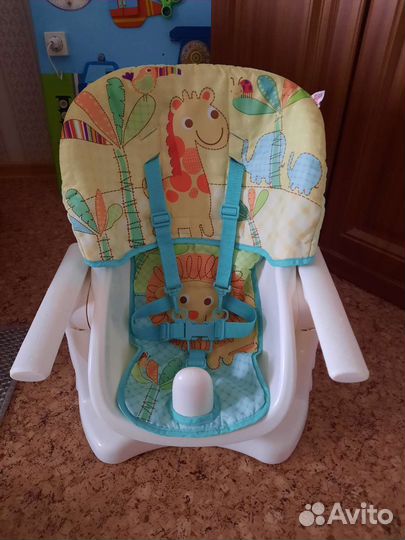 Стульчик-бустер для кормления
