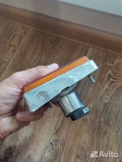 Подфарник (поворотник) ваз уп148 П