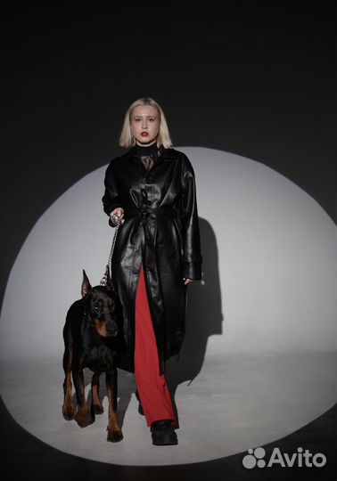Кожаный плащ