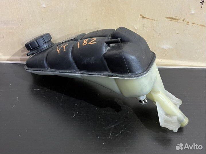 Расширительный бачок Мерседес w210