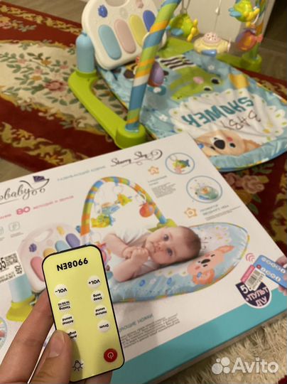 Развивающий музыкальный коврик с пианино