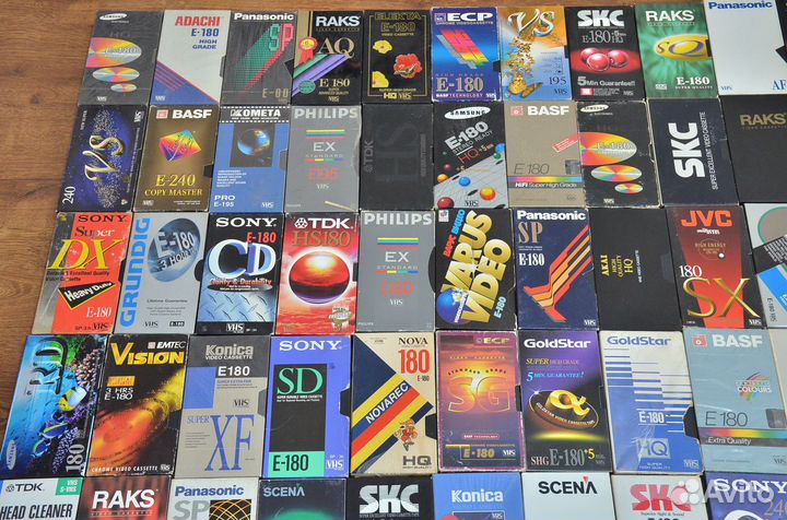 Коллекция видеокассет 103 шт. разные